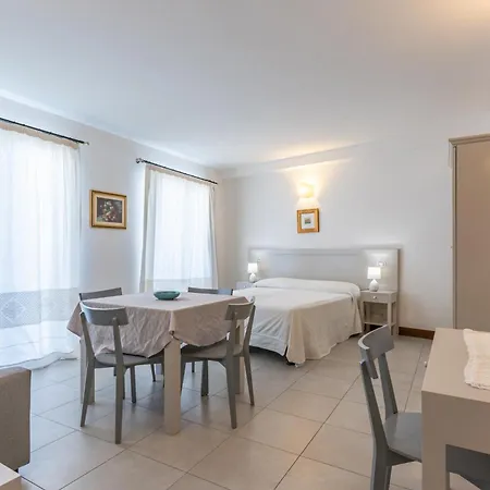 Hotel Residenziale La Corte 3*