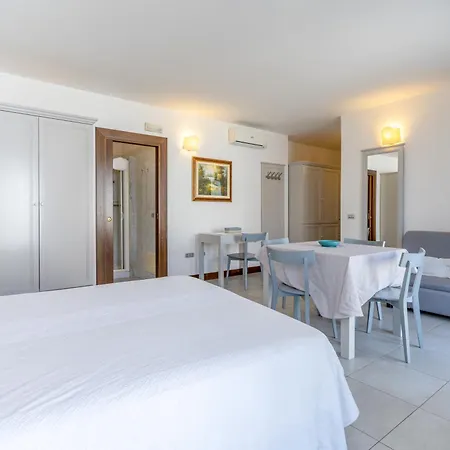 Hotel Residenziale La Corte 3*
