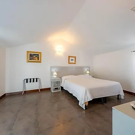 Hotel Residenziale La Corte 3*